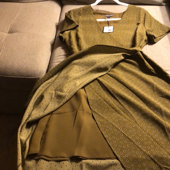 Madison faux wrap v-neck high low dress; short sleeves with cuffs; tie waist; - Picture 11 of 12